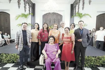  ?? ?? Former First Lady Imelda Marcos and First Lady Liza Araneta-Marcos with (second row from left) PCSOÕs Mel Robles, Ma. Solinda Garcia-Bautista, Amor Marie Reyes, Cecile Basilio- Roxas, John Patrick De Jesus, Venecia Teresita Tamayo-Reyes, and Altair Alonso.