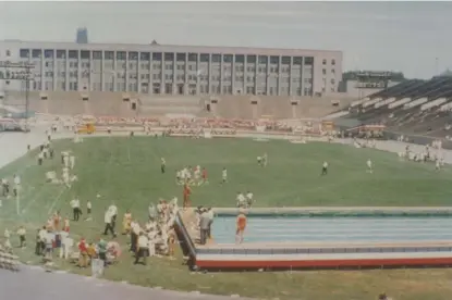  ?? SPECIAL OLYMPICS FILE PHOTOS ?? Scene from the first Special Olympics at Soldier Field in 1968.