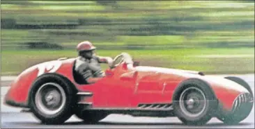  ??  ?? El 375-F1 con el que José Froilán González logró la primera victoria de Ferrari, en una imagen de archivo.