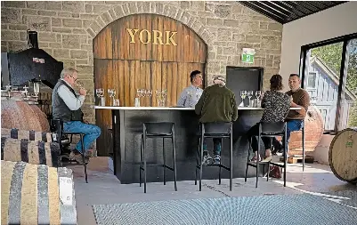 ?? DON REYNOLDS ?? York Vineyards' tasting room is designed for small groups. From left: Peter Gamble, Adam Blascik, Tony Aspler, Jill Troyer and Marty Werner.