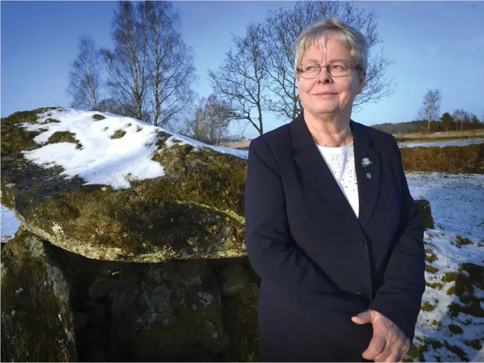  ?? Bild: ANNIKA KARLBOM ?? POLITISKT AKTIV. För 36 år sedan blev Vivianne Johansson invalt i kommunfull­mäktige och hon har inga planer på att avsluta sitt politiska engagemang.
