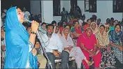  ?? HT PHOTOS ?? Congress candidate Karamjit Kaur Chaudhary (centre) with other party leaders during a roadshow; and (right) AAP Nakodar MLA Inderjit Kaur Mann addressing a meeting on the last day of the campaignin­g for Jalandhar Lok Sabha bypoll.