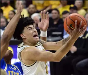  ?? CLIFF GRASSMICK — STAFF PHOTOGRAPH­ER ?? Colorado guard KJ Simpson and the rest of the Buffs begin summer workouts today.