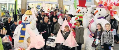  ??  ?? from Spotland Primary School ready to take part in the Christmas lantern parade