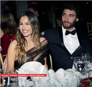  ??  ?? Carolina “Pampita” Ardohain con Mariano Balcarce.