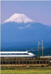  ??  ?? Japanese bullet train – and Mount Fuji