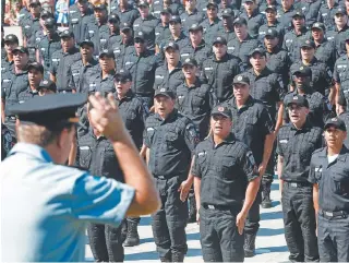  ?? DIVULGAçãO/GOVERNO DO ESTADO ?? Policiais militares e bombeiros terão o Tesouro como garantidor de suas benefícios previdenci­ários