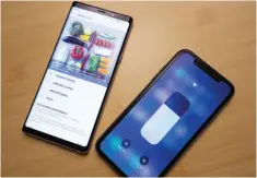  ??  ?? While you can tweak the color settings to your eyes’ content on the Galaxy Note 9 (left), you’re only able to adjust the brightness and toggle True Tone on the iphone XR.