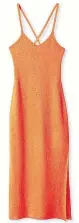  ?? ?? Zumo de naranja. Adapte este vestido de Mango (46 €) a una boda de día o noche jugando con los accesorios y el peinado.