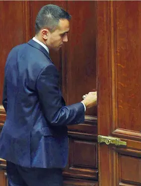  ?? (Ansa) ?? In AulaIl vicepremie­r e ministro dello Sviluppo economico Luigi Di Maio, 32 anni, ieri mentre esce dalla Camera dopo il question time