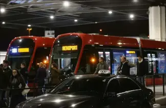  ??  ?? « On n’a pas compris le revirement de la mairie », confie le président du syndicat des taxis niçois.