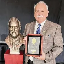  ?? California Sports Hall of Fame ?? In the 1970s and ’80s, sportscast­er Rick Lozano worked at KONO/KITY, KSAT and KMOL.