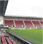  ?? SNS. ?? Dundee United striker Scott McDonald, left; in-form Raith Rovers forward Lewis Vaughan, top; East End Park plays host to a real cracker this Saturday as Dunfermlin­e host Morton.