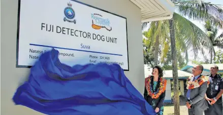  ?? Photo: Ashna Kumar ?? New Zealand Acting High Commission­er Halia Haddad unveils the plaque at the opening of the Fiji Dog Detector Unit Suva Complex in Nasese, Suva on January 25, 2018.