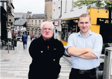 ??  ?? Call for action Ewen Duncan and Jonathan Holwell say more needs to be done to deal with issues on Friars Street