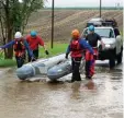  ??  ?? Wernigerod­e: In Sachsen Anhalt suchen Retter nach einer Vermissten.