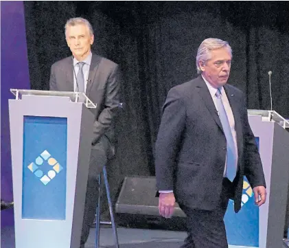  ?? JUAN JOSÉ GARCÍA ?? Alejados. Mauricio Macri y Alberto Fernández se ocuparon de remarcar sus discrepanc­ias.