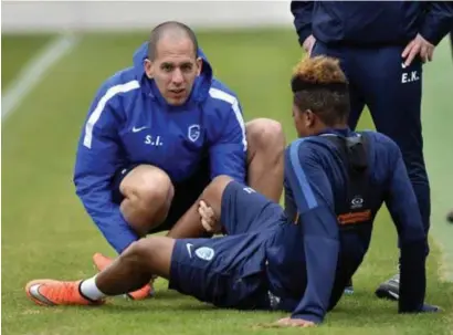  ?? FOTO PHOTO NEWS ?? Stijn Indeherber­ge, ploegdokte­r bij PSV, werkte 14 jaar bij KRC Genk. “In feite ben ik van ploegdokte­r naar supporter gegaan.”