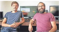  ?? FOTO: KAI ALTWICKER ?? Pirmin Straub (l.) und Manuel Hüttel vom Kölner Start-up-Unternehme­n LIT Labs haben die Software „Impfbrücke“entwickelt.