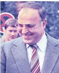  ?? FOTOS: DPA (2)/REUTER ?? ...und Bundeskanz­ler Helmut Kohl in Krefeld teil.