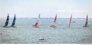  ?? JESÚS MARÍN BERNET ?? Imagen de la prueba celebrada ayer domingo en aguas de Cádiz.