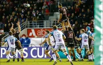  ??  ?? Les Toulonnais ont survolé les débats pendant  minutes face à des Montpellié­rains qui ont eu le mérite de jouer jusqu’au bout. (Photo Dominique Leriche)