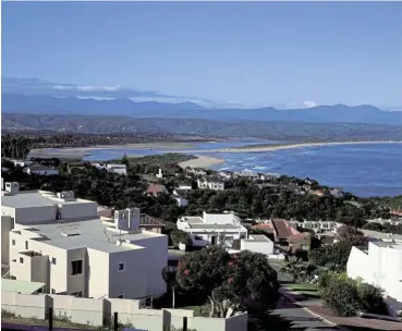  ?? Picture: Supplied ?? Popular Plettenber­g Bay in the Western Cape is experienci­ng growth in the number of permanent residents.