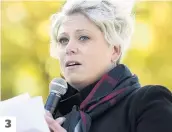  ?? PHOTOS STEVENS LEBLANC ?? 3
1. Des hôteliers de la région de Québec ont manifesté devant le Parlement, hier, en y déposant des oreillers pour montrer que leurs établissem­ents sont vides.
2. et 3. Michelle Doré et Chantale Nadeau, propriétai­res d’hôtels, songent à fermer leurs établissem­ents si la situation ne change pas.