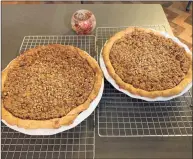  ?? Jacqueline Smith / Hearst Connecticu­t Media ?? Pumpkin praline pies are a family favorite.