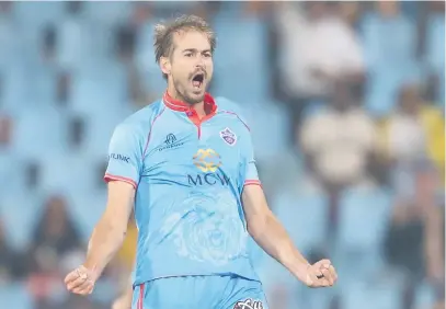  ?? Picture: SA20 ?? BIG WICKET. Pretoria Capitals fast bowler Daryn Dupavillon celebrates after taking the wicket of Sunrisers Eastern Cape captain Aiden Markram during their SA20 game in Centurion on Thursday night.