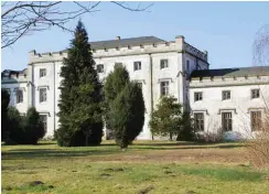  ?? Foto: imago/BildFunkMV ?? Soll zu einem Ort der Begegnung werden: das Varchentin­er Schloss