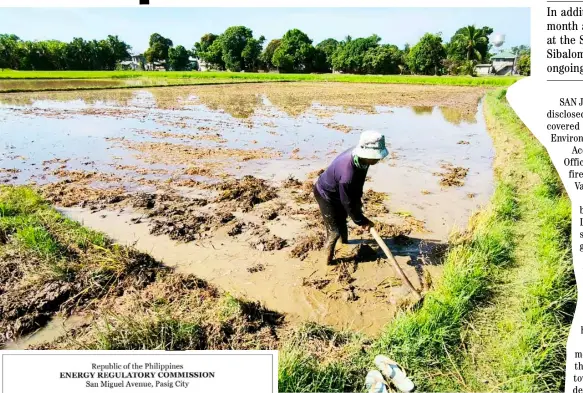  ?? PHOTOGRAPH BY JONAS REYES FOR THE DAILY TRIBUNE palay to ?? A FARMER tills the land and prepares it for another batch of be planted in Morong town, Bataan province.