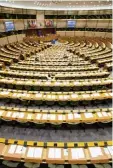  ?? Foto: dpa ?? Sieht schick aus. Doch die Bausubstan­z ist marode: das Europäisch­e Parlament in Brüssel.
