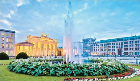  ?? DOMINIC ARIZONA BONUCCELLI ?? The iconic Brandenbur­g Gate is the last of the original 14 gates that were part of Berlin’s old city wall.