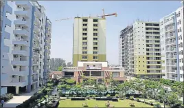  ?? HT FILE PHOTO ?? Under the Rera Act and the state rules made thereunder, the developer is responsibl­e and accountabl­e for internal developmen­t works and providing basic amenities to the home buyer.