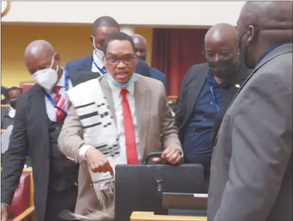  ?? Photo: Emmency Nuukala ?? Banned… LPM leader Bernadus Swartbooi being escorted out of parliament.