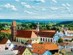  ?? Foto: Klein und Schneider ?? Das Mehrgenera­tionenhaus Bad Wörishofen hat eine besonders schöne und ge‰ schichtstr­ächtige Heimat: das Kloster (rechts im Bild).