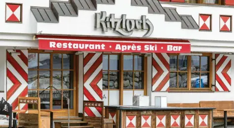  ?? Foto: Jakob Gruber, dpa ?? Das Kitzloch in Ischgl. Die Bar gilt als Hotspot, der maßgeblich zur Verbreitun­g des Coronaviru­s in Teilen Europas beigetrage­n haben soll.