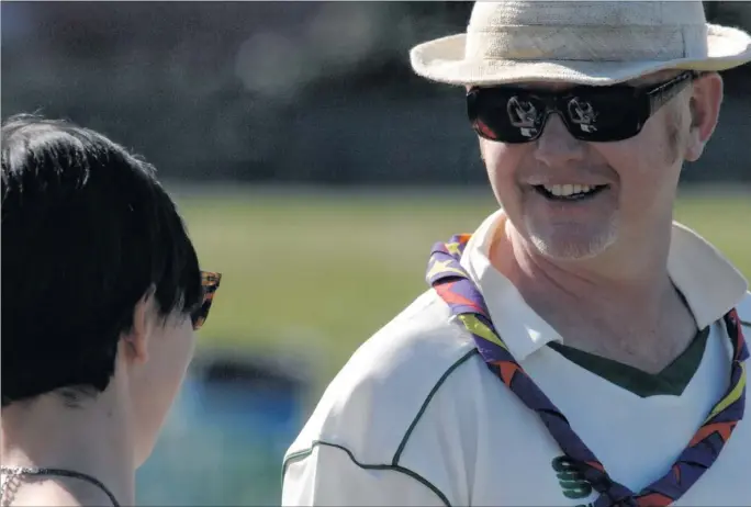  ?? Pictures: Chris Davey FM2233903 ?? Reporter Lauren Fruen interviews Chris Evans at the cricket match in aid of Children in Need at the St Lawrence Ground