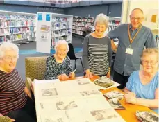  ?? ?? Marjorie Law, Gloy Deadman, Chris McLennan, John Dixon and Noeline Lyons at Te Takeretang­a o Kura-hau-po Levin Library.