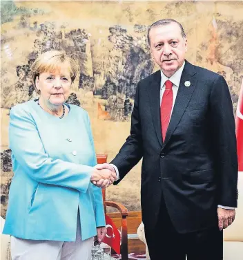  ??  ?? Merkel traf Erdogan zuletzt im September vergangene­n Jahres vor dem G 20-Gipfel in China.