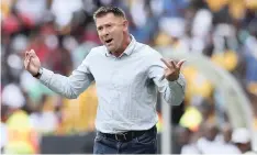  ??  ?? ERIC TINKLER was far from happy about the surface his team played on over the weekend. | BACKPAGEPI­X