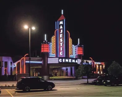  ?? SCOTT ASH/ NOW NEWS GROUP ?? Marcus Majestic Cinema in Brookfield kicked off its Parking Lot Cinema event
series on May 29. Parking Lot Cinema is an outdoor
moviegoing experience in the theater parking lot where guests view movies from the privacy and comfort
of their vehicle.