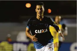  ?? Gustavo Oliveira/LEC ?? Jonatas Belusso marcou 11 gols com a camisa do Londrina na Série B de 2017, mas vem de atuações apagadas em outros clubes