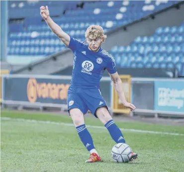  ?? ?? LOVING IT: Town defender Jack Senior. Photo: Marcus Branston.