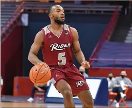  ?? MARK KONEZNY — USA TODAY SPORTS ?? Rider guard Dwight Murray Jr. had 20 points, 15 rebounds and seven assists in Friday night’s win over Manhattan.