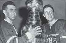  ?? LA PRESSE CANADIENNE ?? En 1958, Maurice Richard et Jean Béliveau partageaie­nt la victoire de la Coupe Stanley. Une vingtaine d’années plus tard, leurs opinions à propos de la Charte de la langue française les ont divisés.