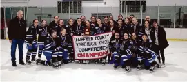  ?? Michael Fornabaio/Hearst Connecticu­t Media ?? Darien won the FCIAC girls hockey championsh­ip over New Canaan at Darien Ice House on Saturday.
