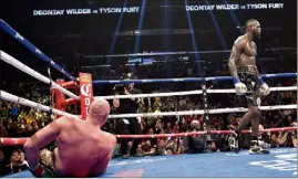  ?? (Photo PQR) ?? Deontay Wilder a sauvé son titre en envoyant Tyson Fury au tapis dans les dernières secondes du combat.