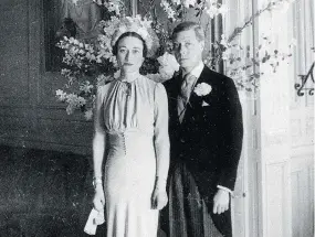  ?? THE ASSOCIATED PRESS FILES ?? The Duke and Duchess of Windsor in June 1937 after their wedding in France.